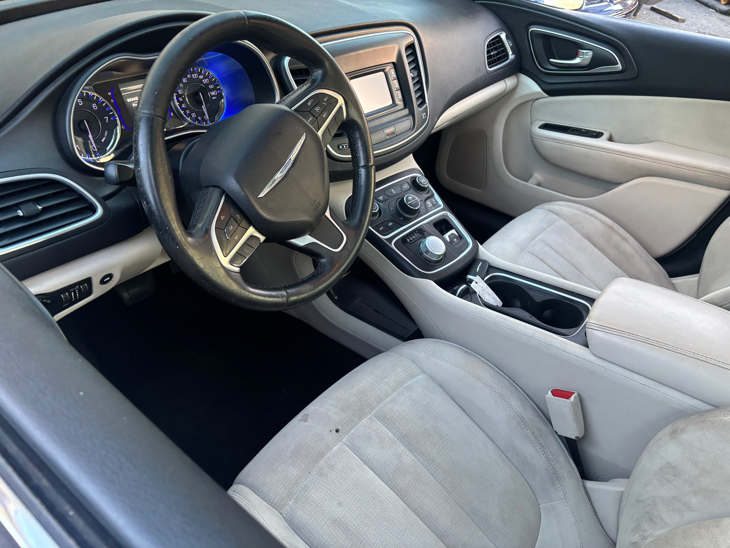 2015 Chrysler 200